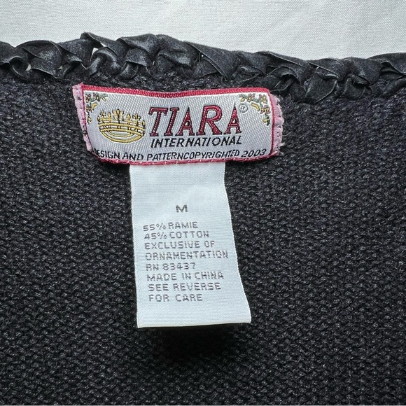 Vintage Tiara International Black Knit Cardigan Embroidered Flowers - Picture 5 of 7